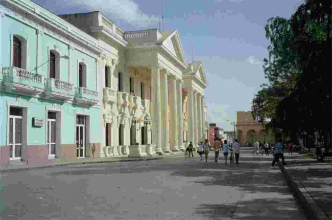 VIAJES A LA HABANA  SANTA CLARA  CAYO SANTA MARIA  VARADERO - Buteler en el Caribe